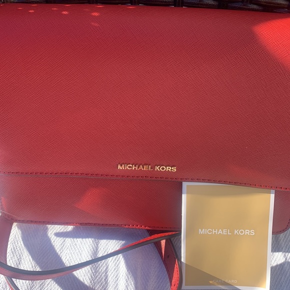 Michael Kors Daniela Large Saffiano Leather Crossbody Bag - Picture 7 of 14